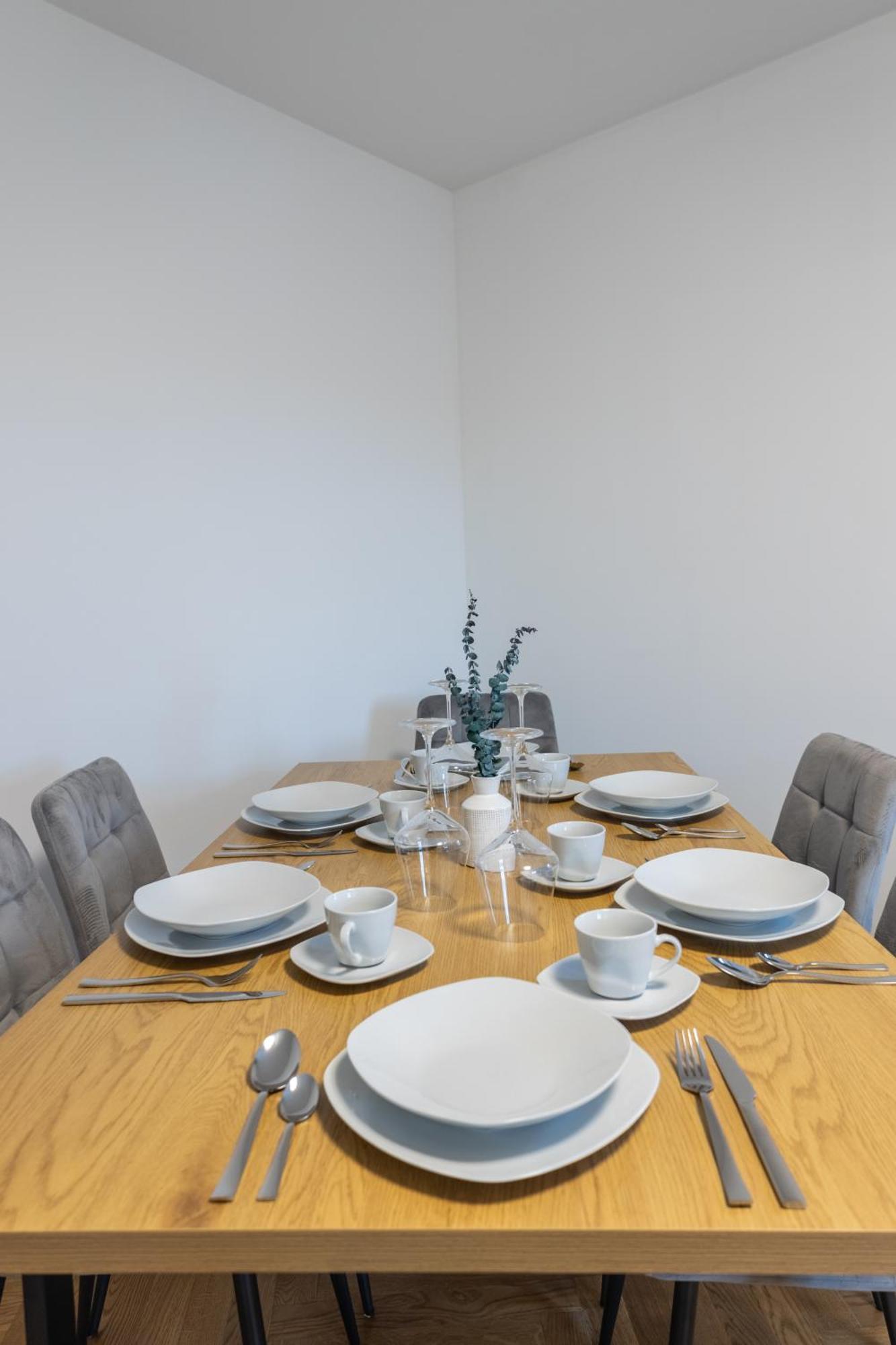 Coview - Design Apartment - 2 Schlafzimmer - Kueche - Highspeed Wlan Dresden Bagian luar foto