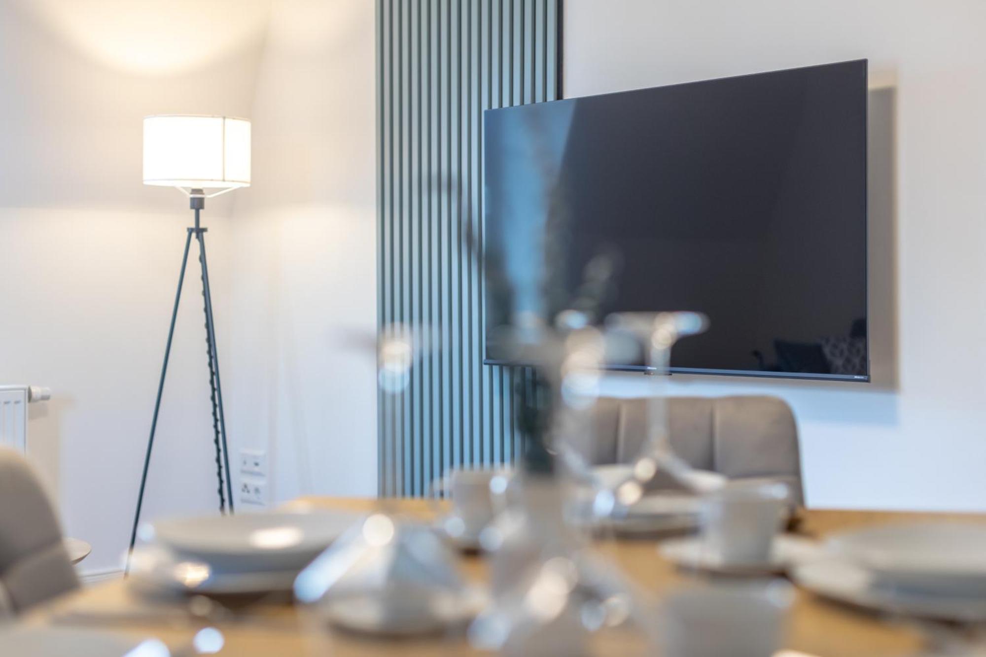 Coview - Design Apartment - 2 Schlafzimmer - Kueche - Highspeed Wlan Dresden Bagian luar foto